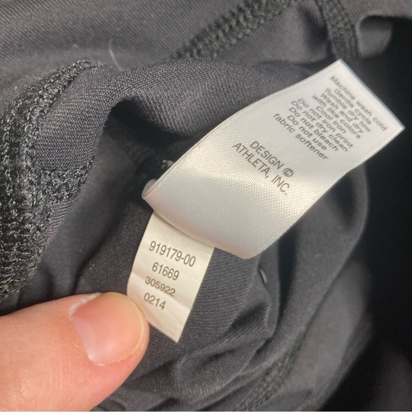 Athleta Revelation pants flare yoga pants size XS - Picture 9 of 9